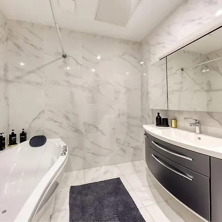 Апартаменты Loft Standing 101 M2 - Proche Tour Eiffel - 3 Min Metro