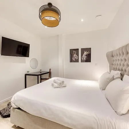 Loft Standing 101 M2 - Proche Tour Eiffel - 3 Min Metro Апартаменты Париж