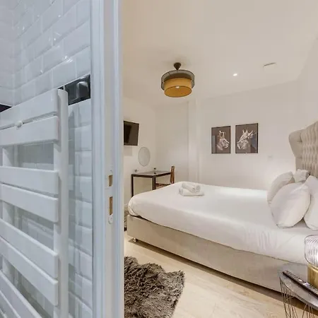 Апартаменты Loft Standing 101 M2 - Proche Tour Eiffel - 3 Min Metro